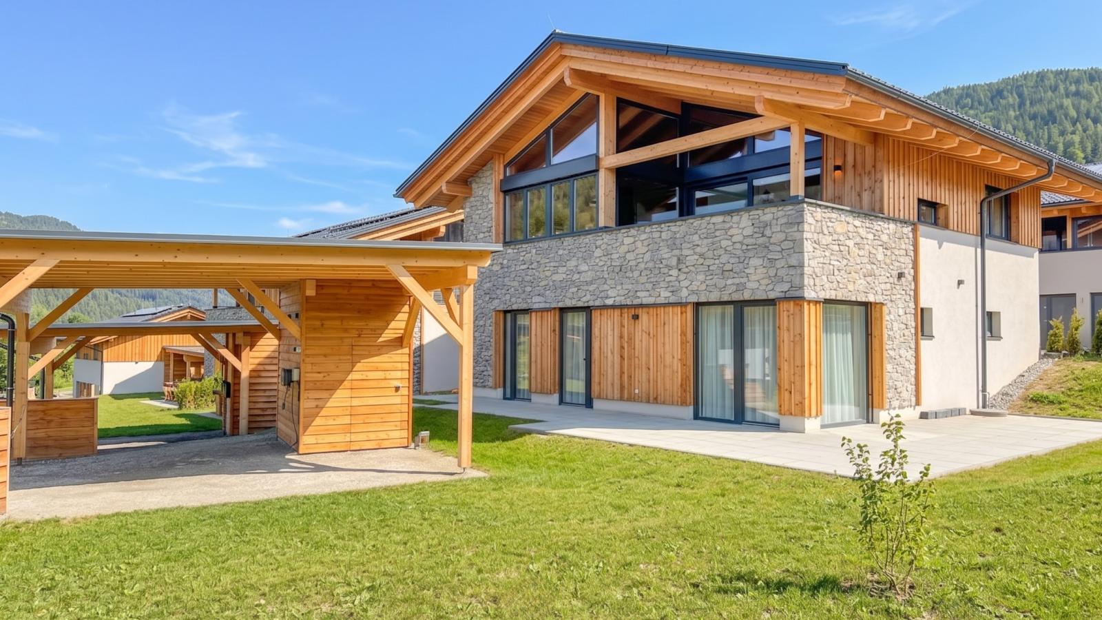 Birdie Lodge - Exterior in summer