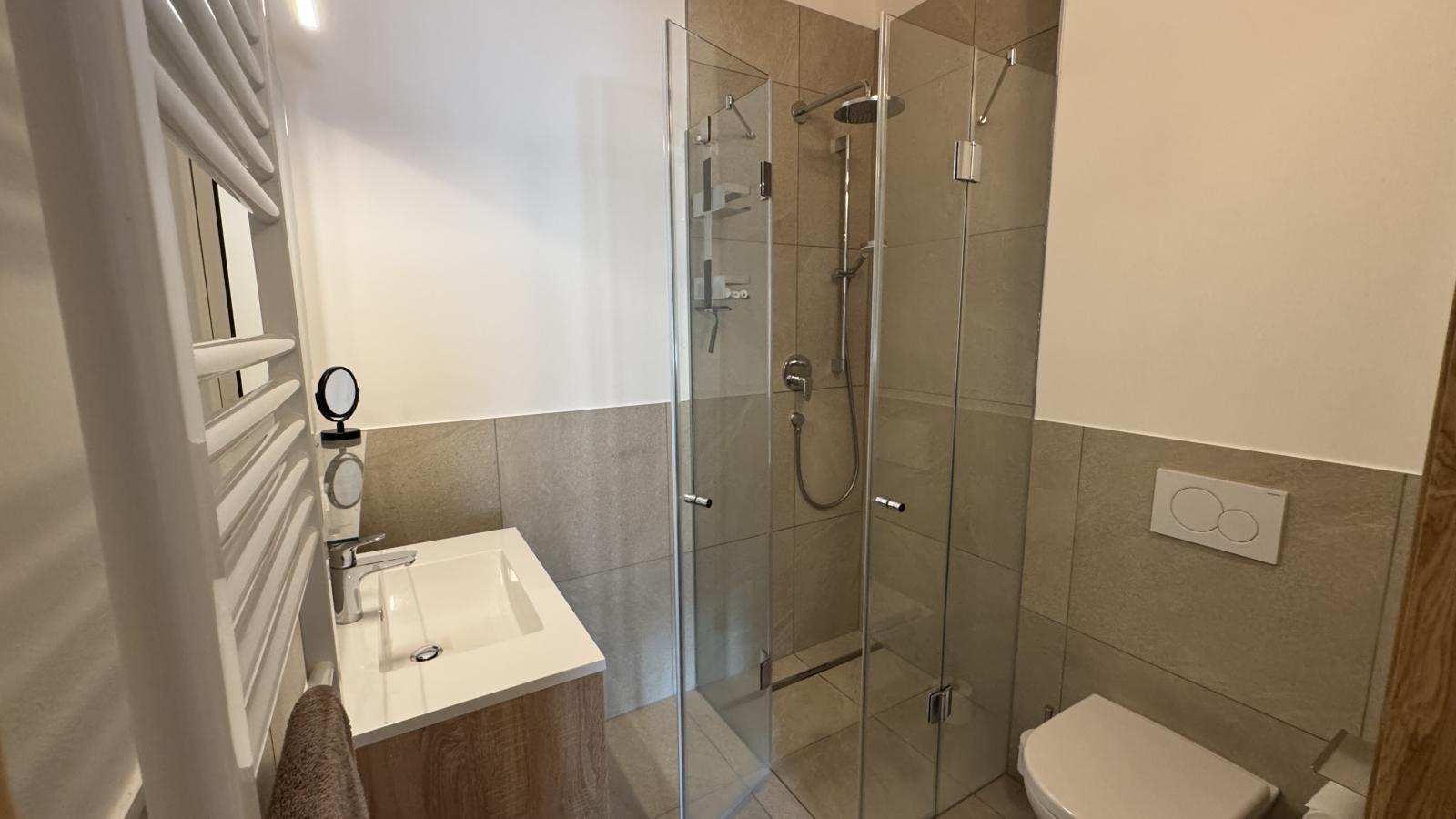 Birdie Lodge-Bathroom