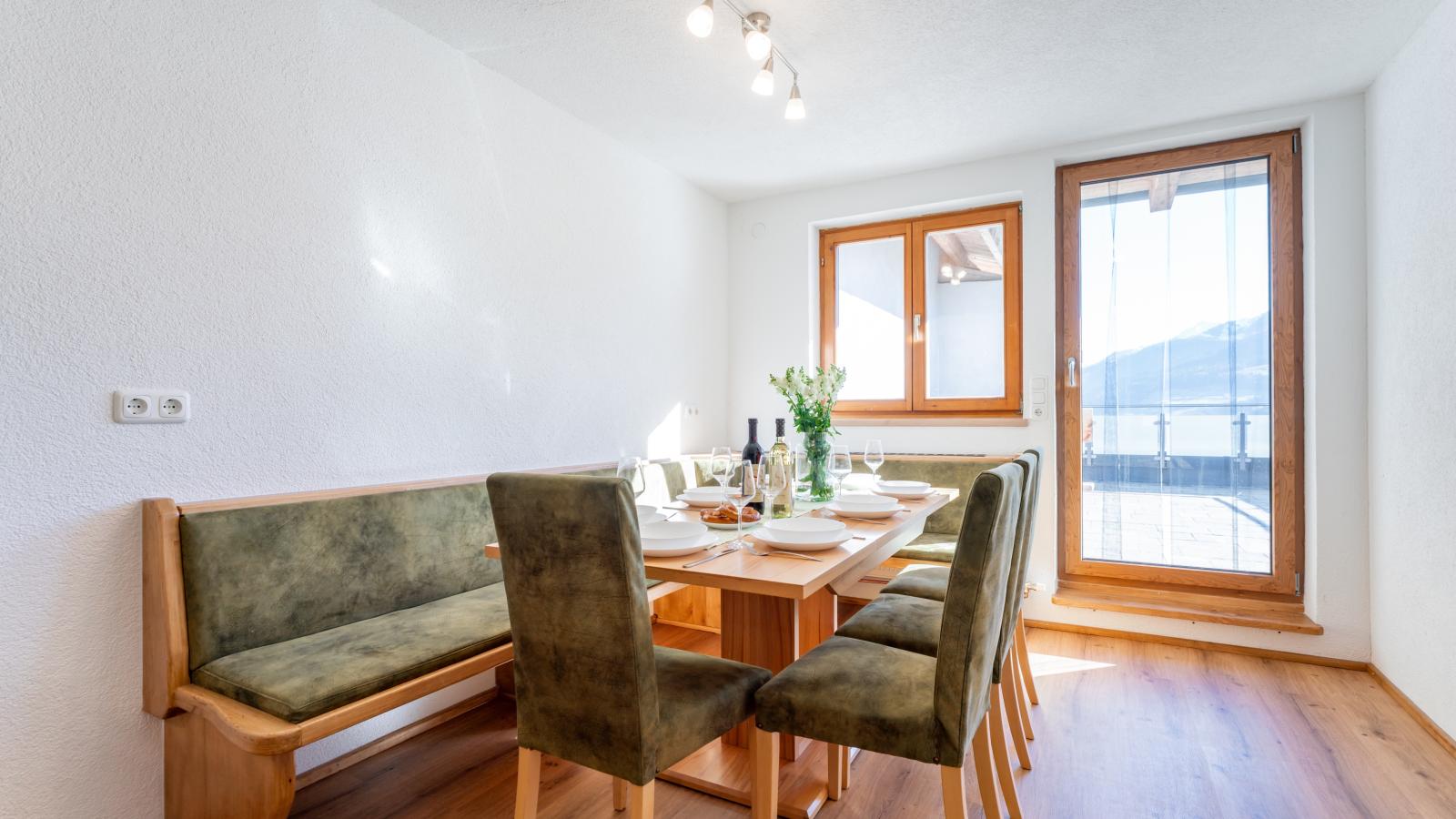 Grünbichel Hof II-Dining room