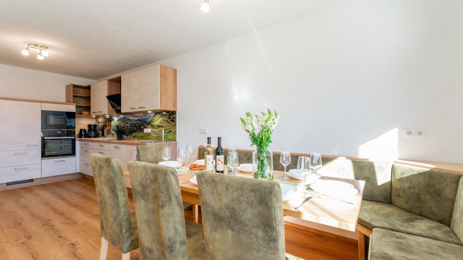 Grünbichel Hof II-Dining room