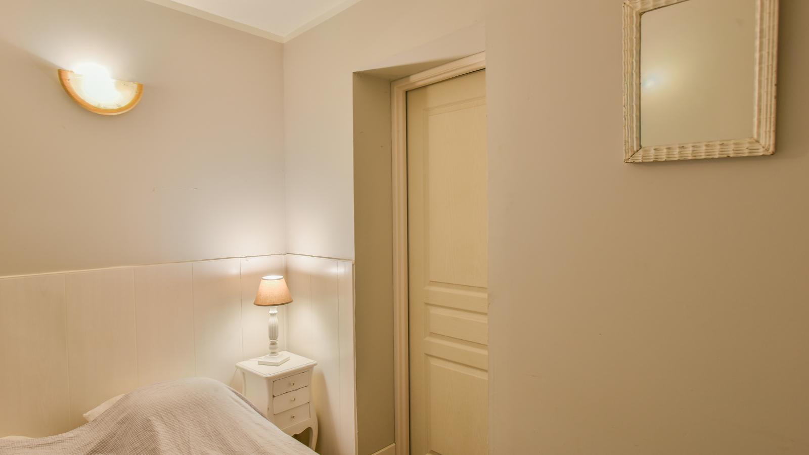 Lili-Bedroom