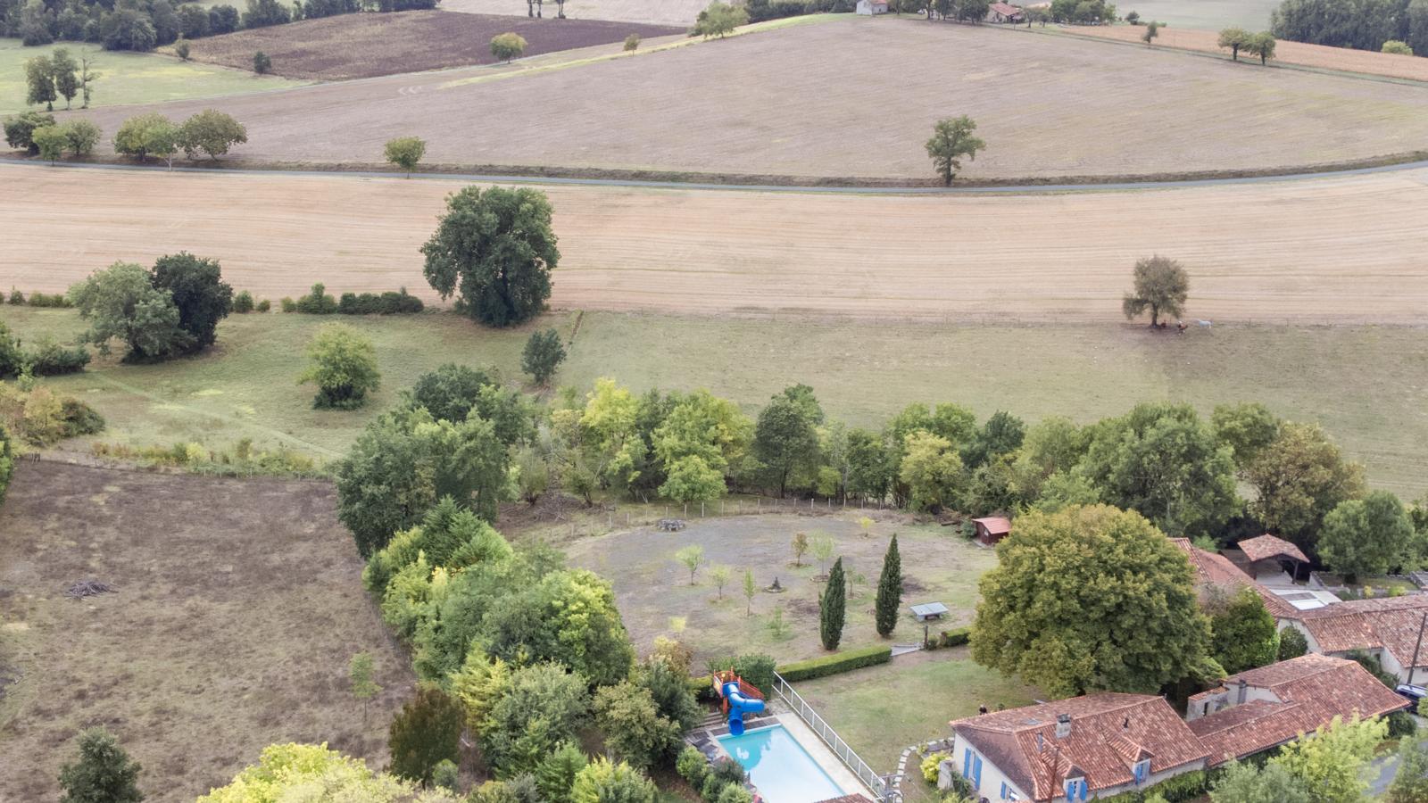 Maswari en Drapeau-Aussicht Sommer