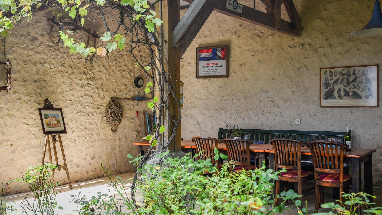 Maswari en Drapeau-Terrasse/Balkon