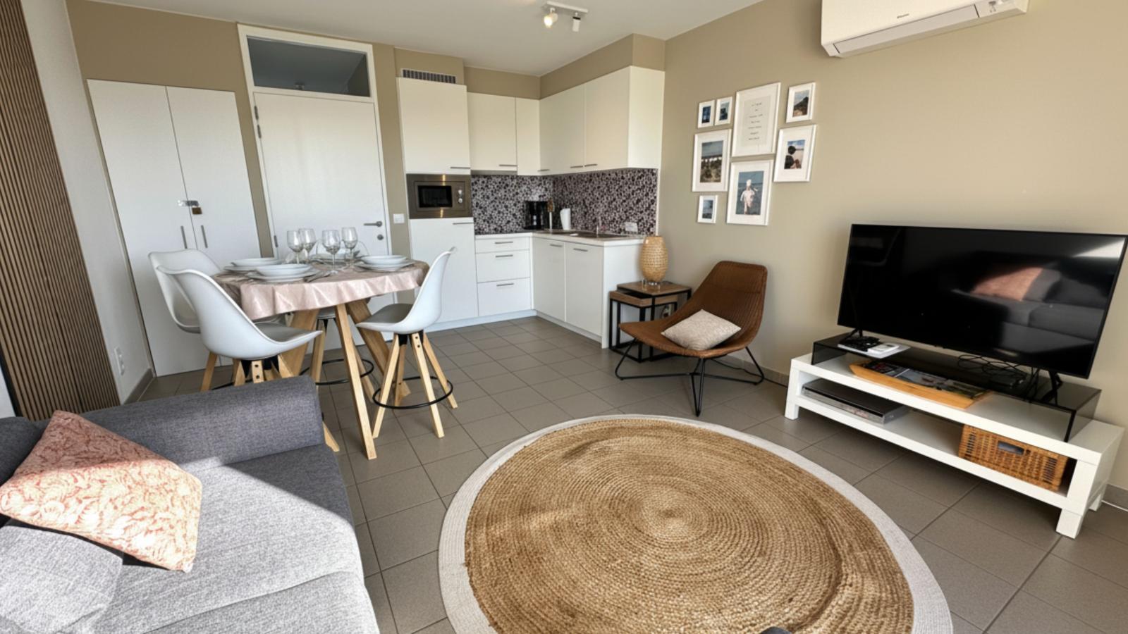 Westhinder I H36-Living room