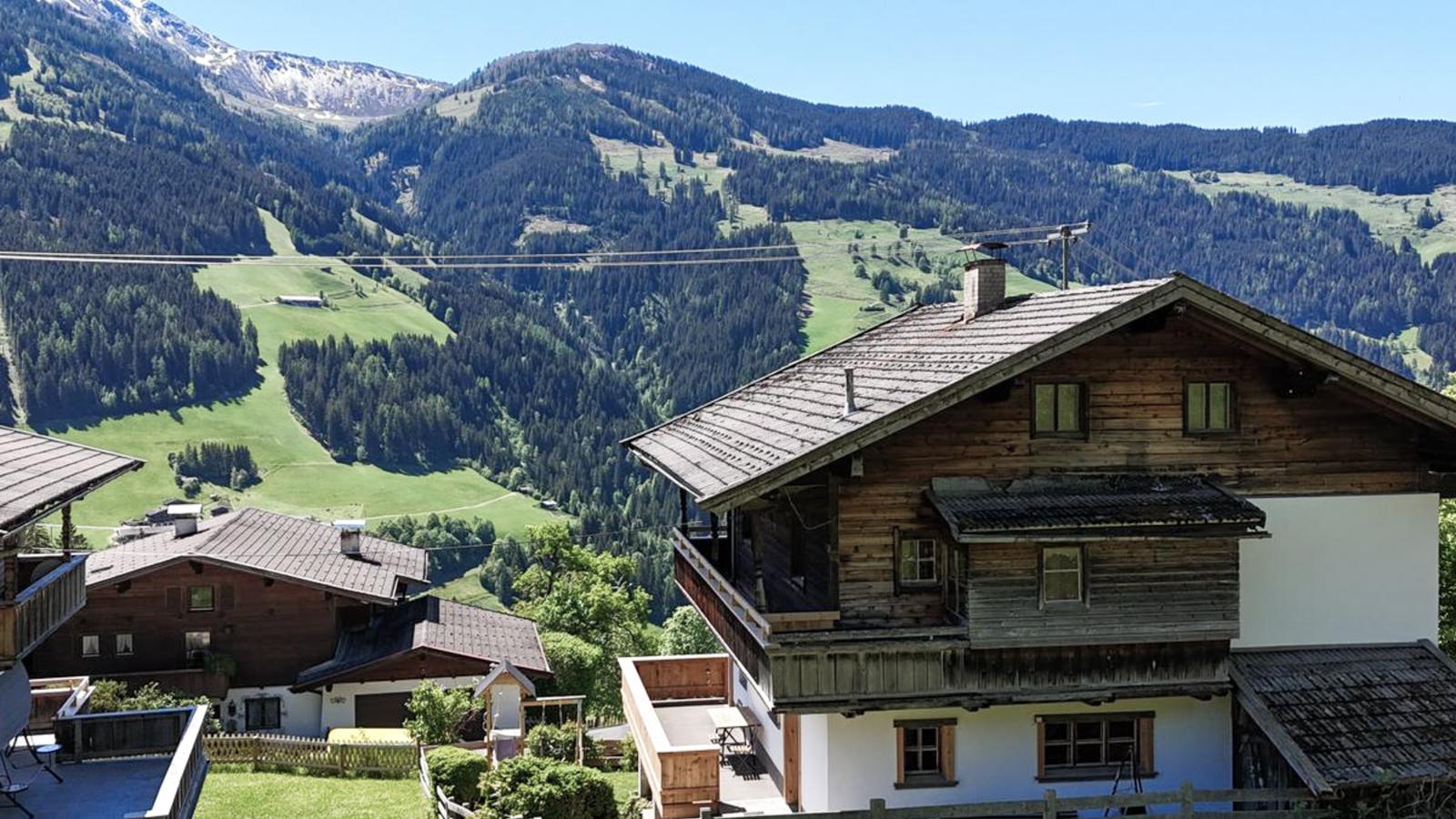 Tirola Hütte - Aussicht Sommer