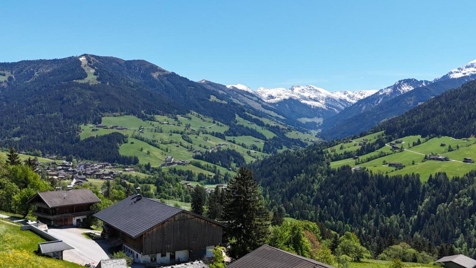 Tirola Hütte - Uitzicht zomer