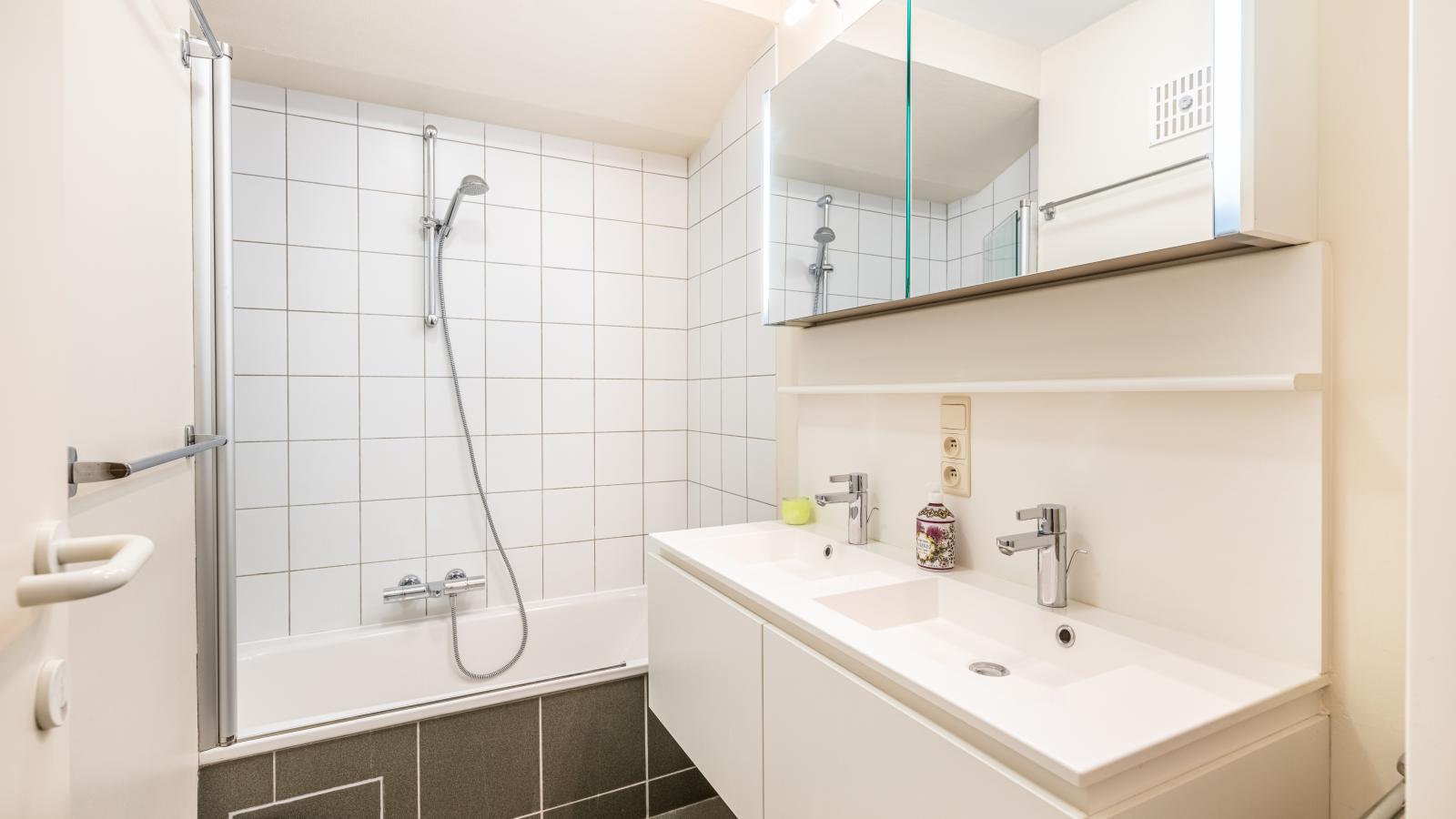 Anais derde-Badkamer