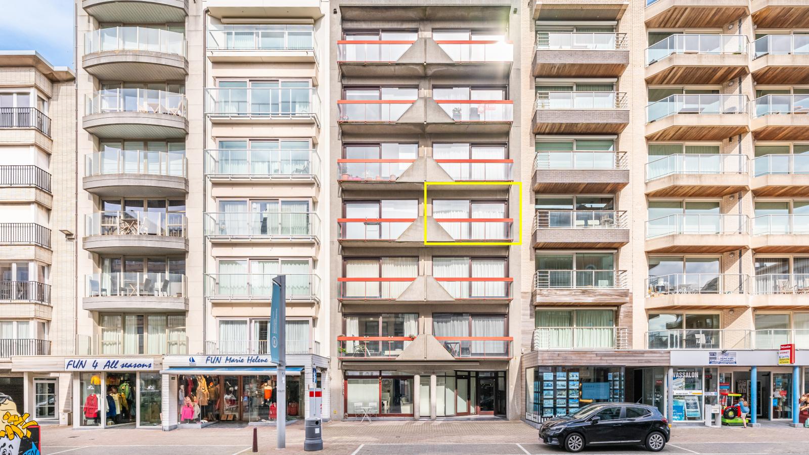 Anais derde-Buitenkant zomer