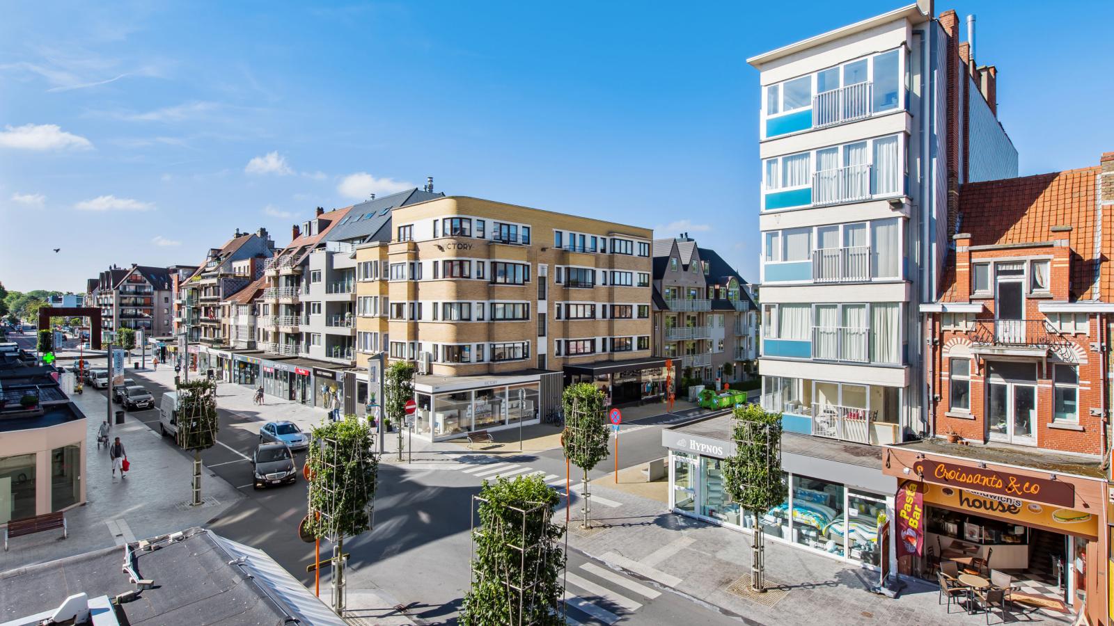 Azcona Twee-Aussicht Sommer