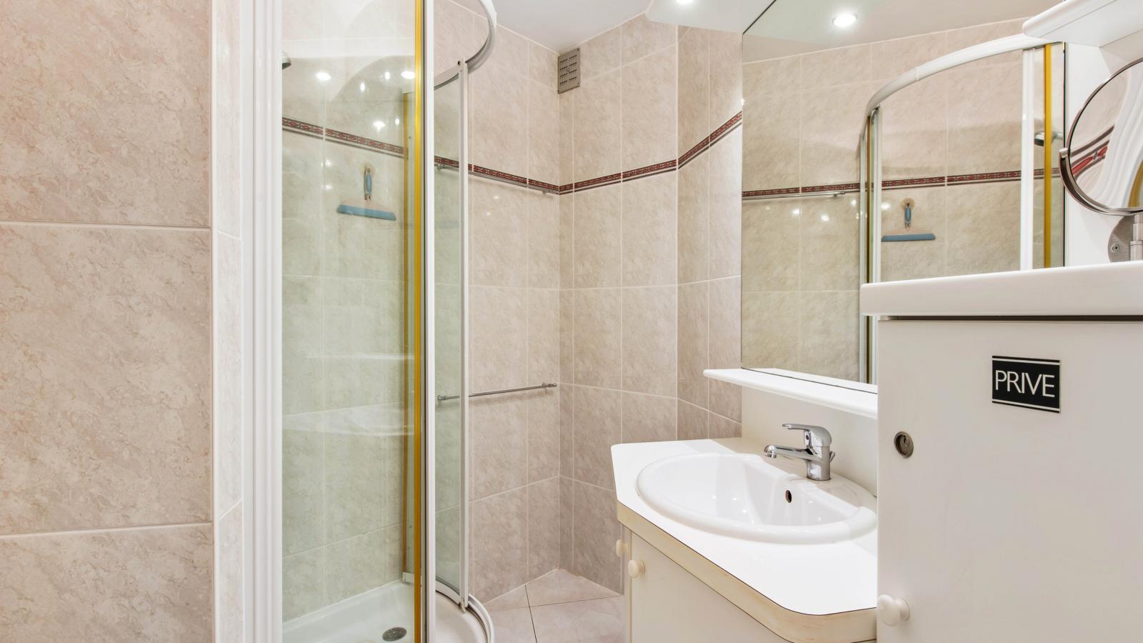 Klokjesbloem Gelijkvloers-Badezimmer