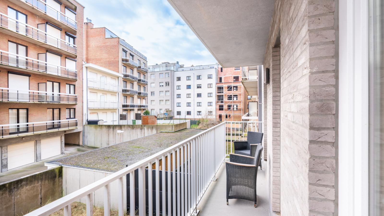 Ferrel eerste-Terrasse/Balkon