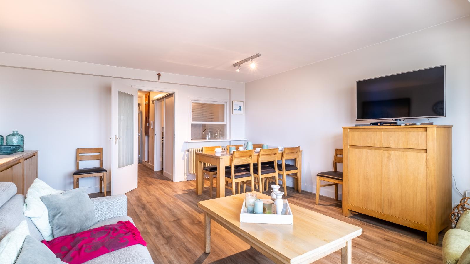 Courant du Golfe eerste-Wohnzimmer