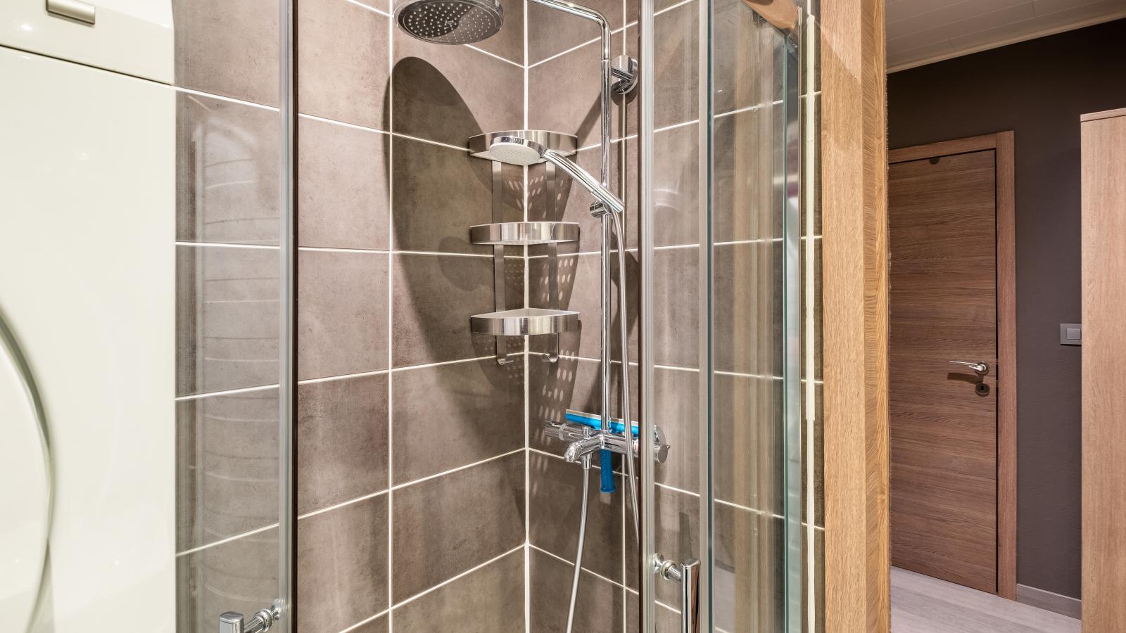 Zeezicht GV-Badkamer