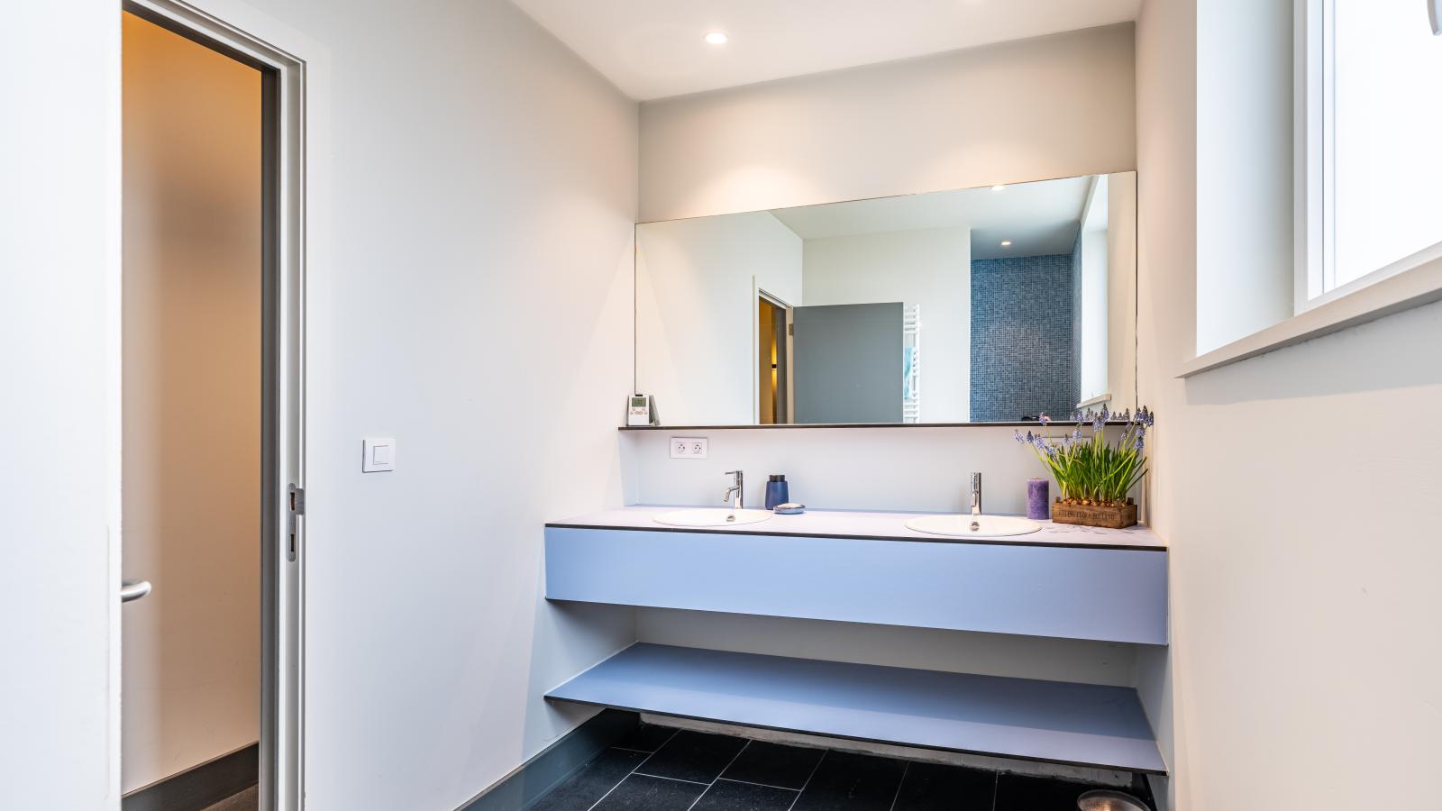 La Terrasse-Badezimmer