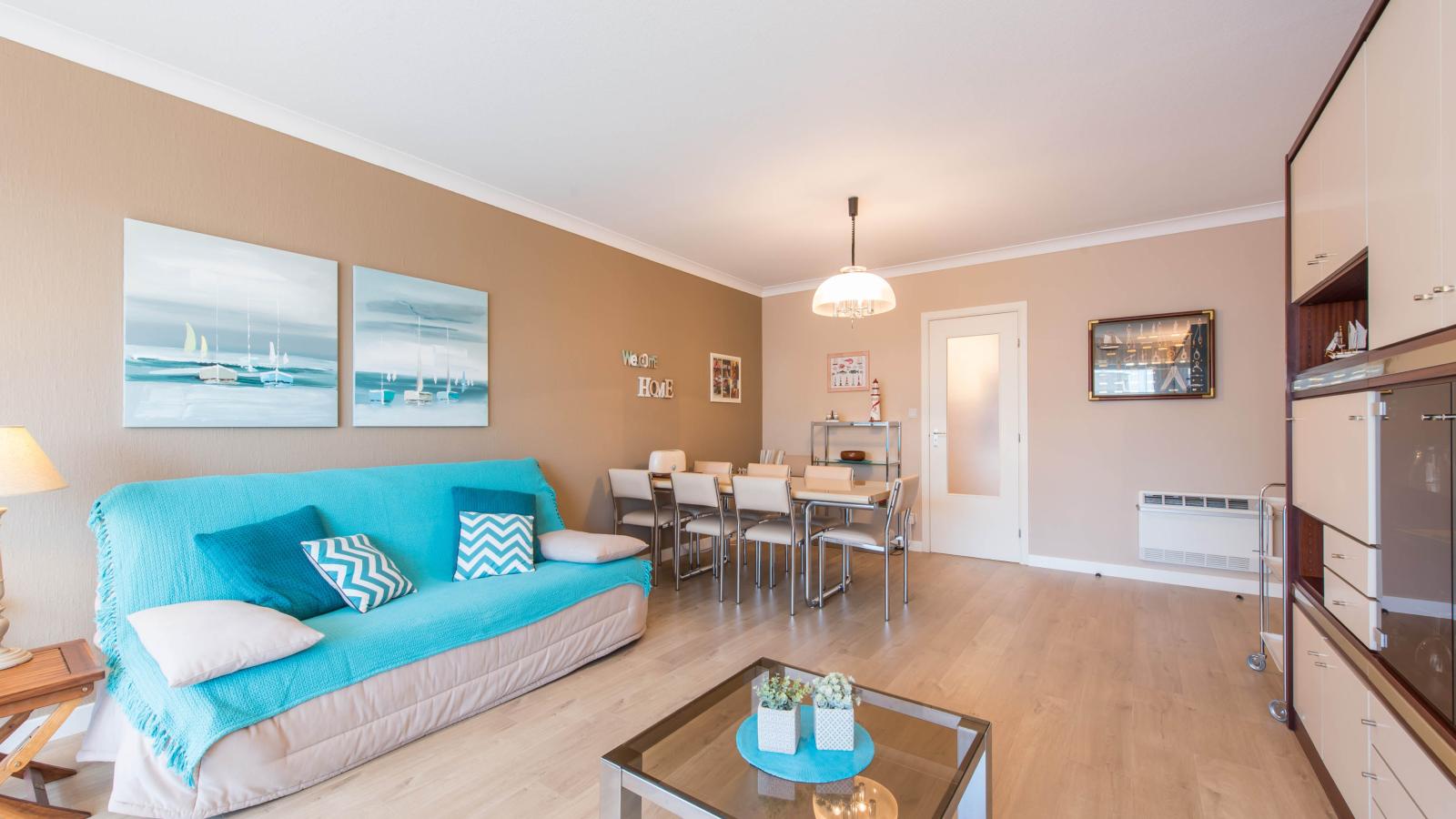 Vintitsch derde-Wohnzimmer