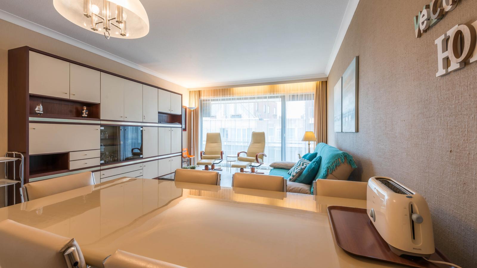 Vintitsch derde-Esszimmer