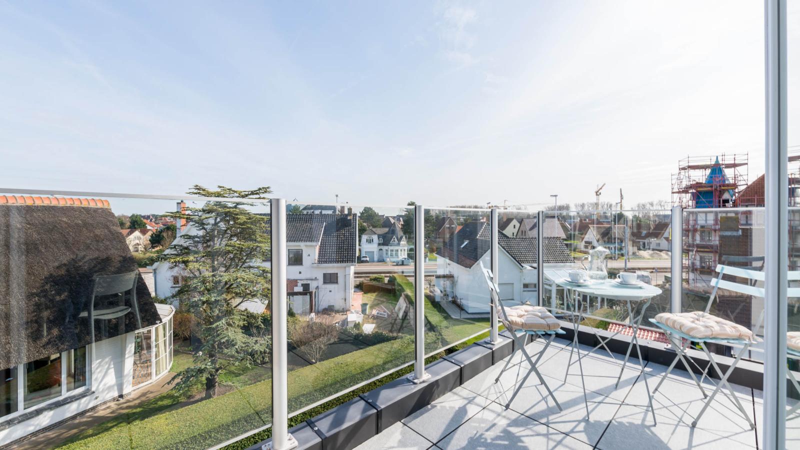 Bon Accueil tweede-View in summer