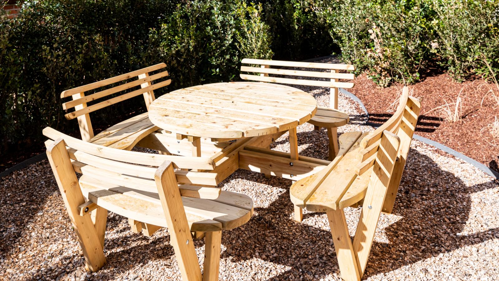 Porpoises-Terrace balcony