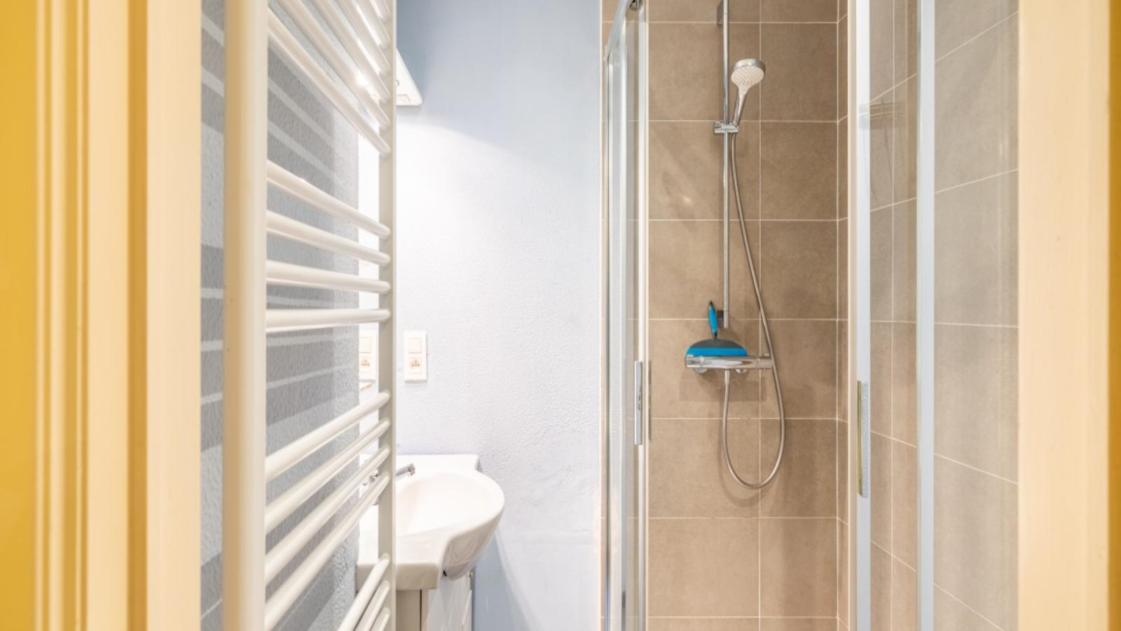 Vitelli eerste-Bathroom