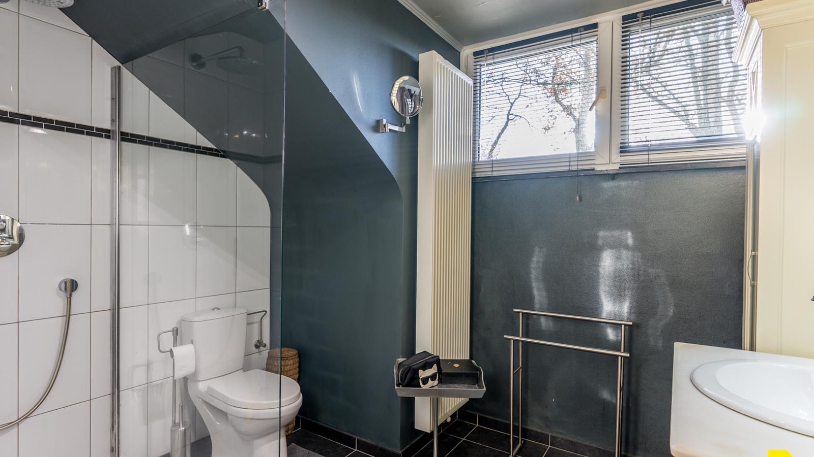 Wezelhoeve-Badkamer