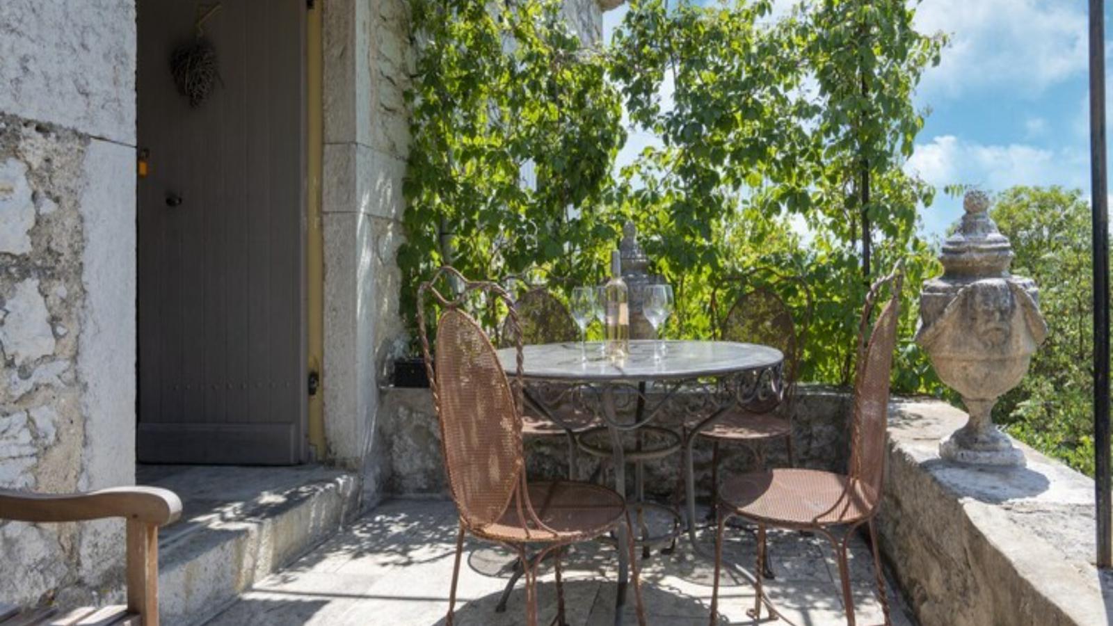 Grenadiers-Terrasse/Balkon