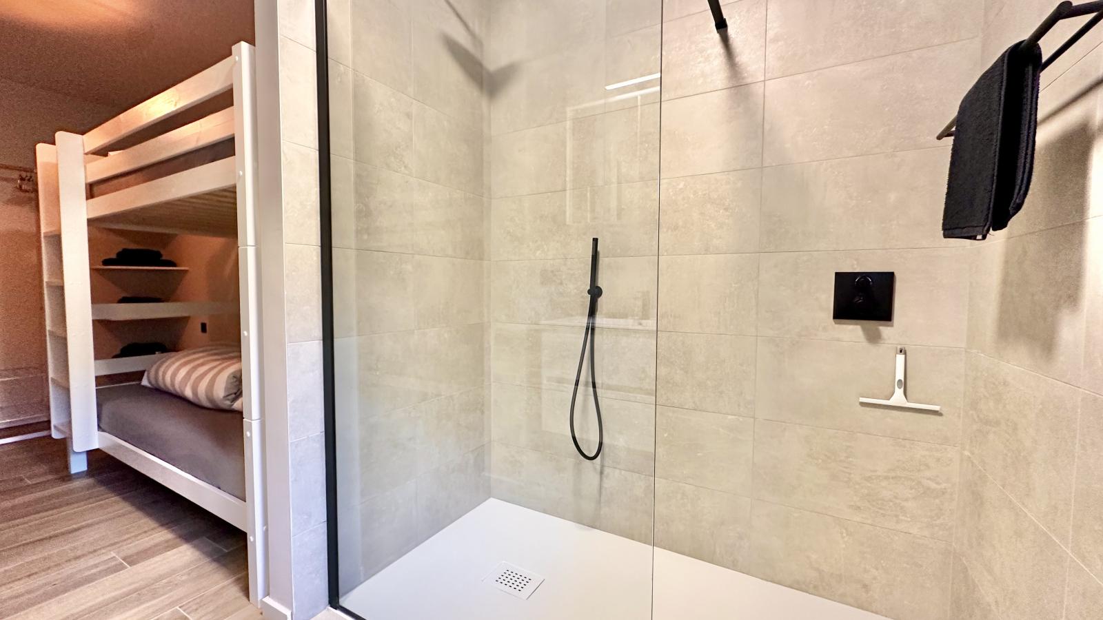 Durbuy Bato-Badkamer