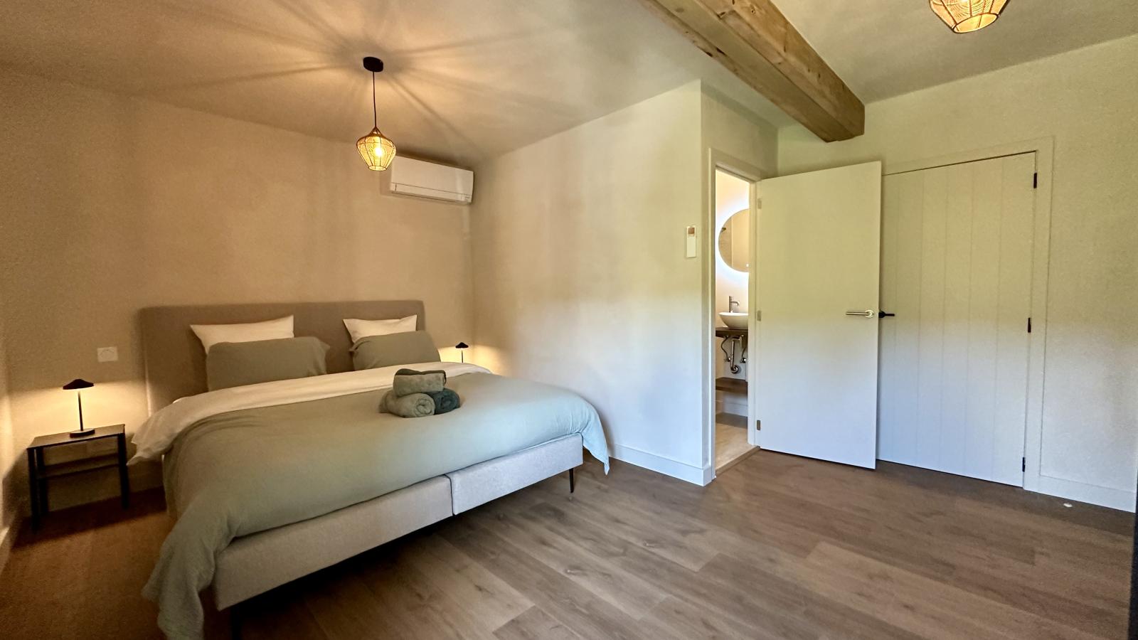 Le Moulin de Lachalade-Schlafzimmer