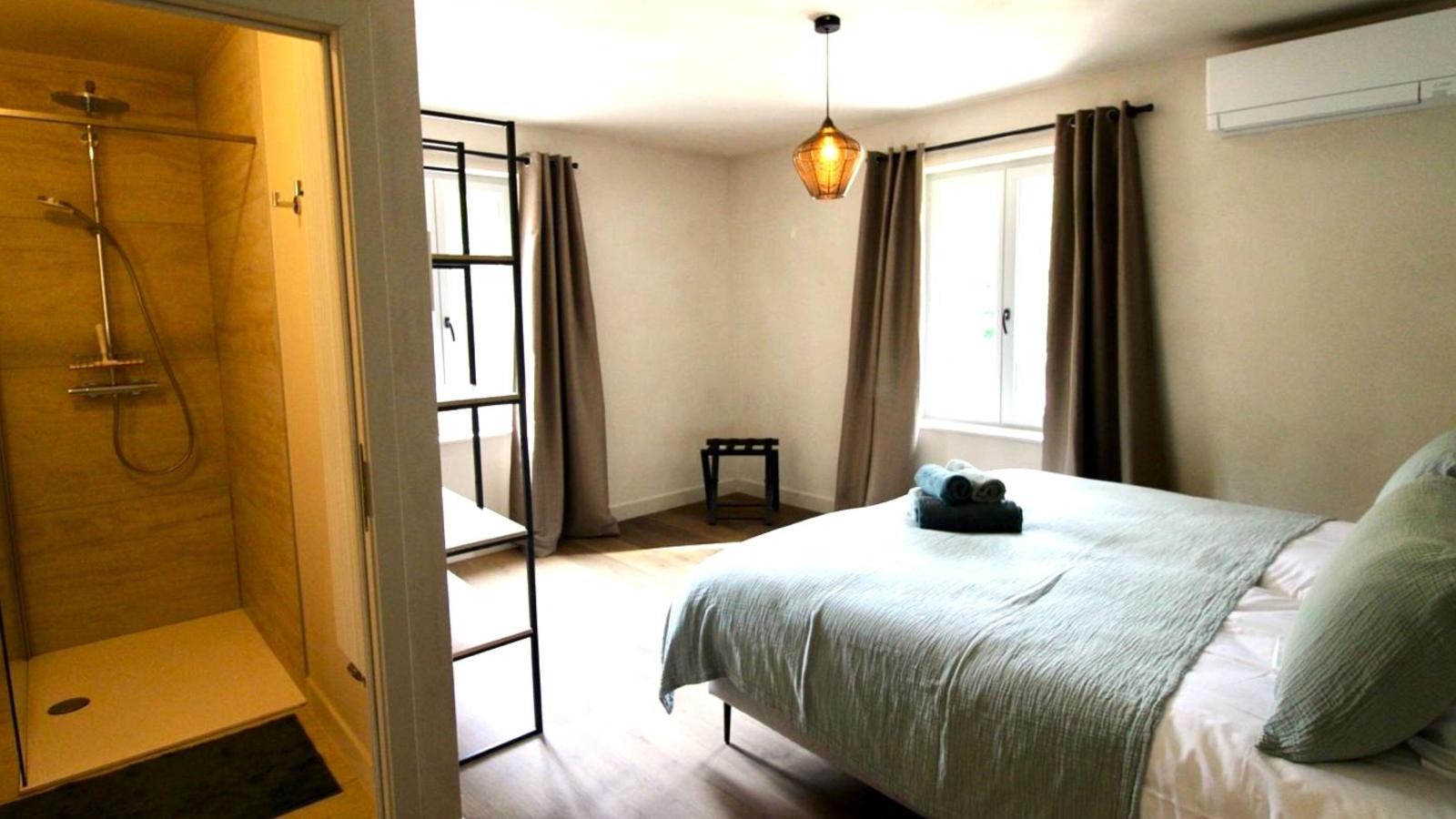 Le Moulin de Lachalade-Bedroom