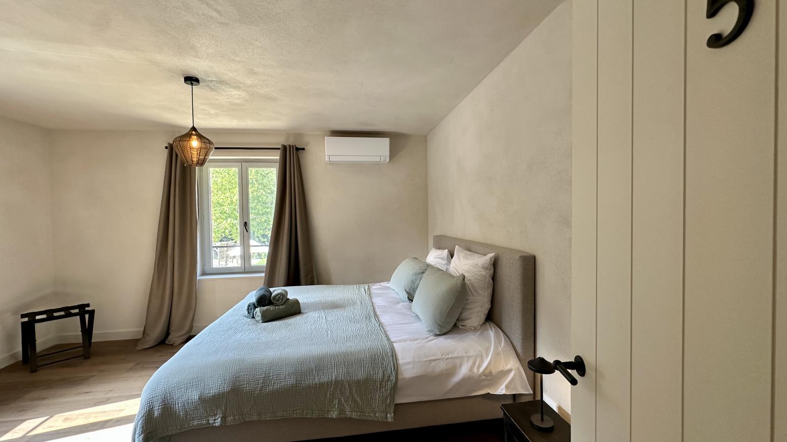 Le Moulin de Lachalade-Schlafzimmer