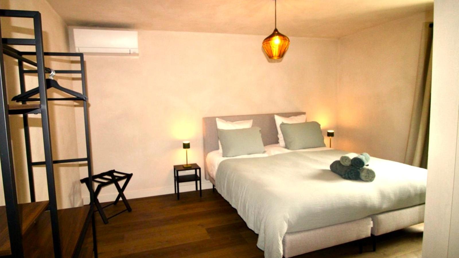 Le Moulin de Lachalade-Bedroom