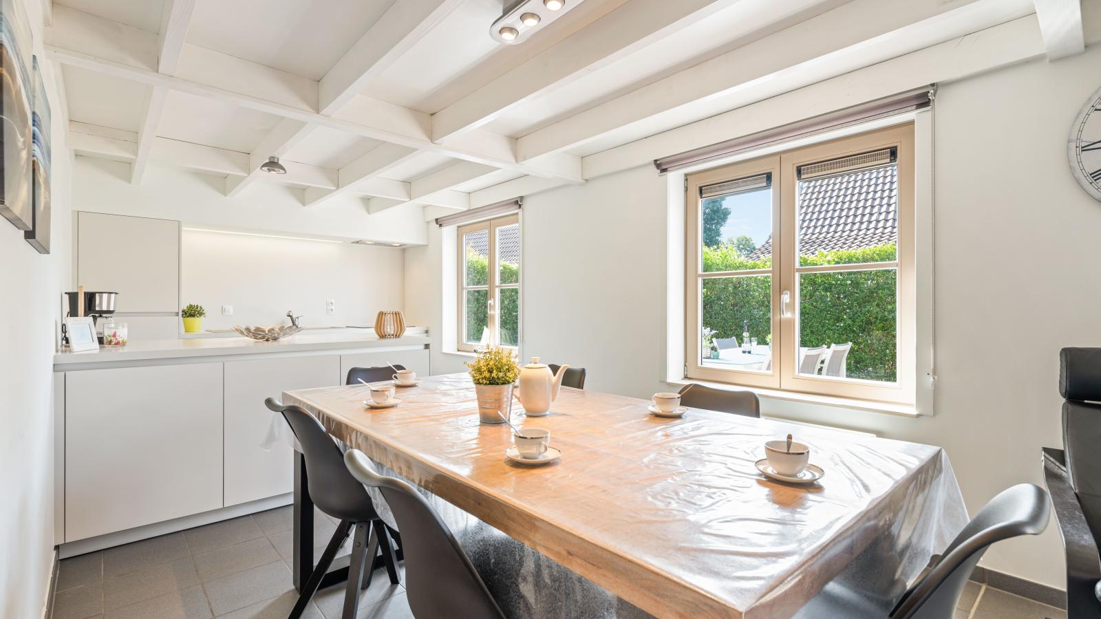 Duinengolf H7 - Dining room
