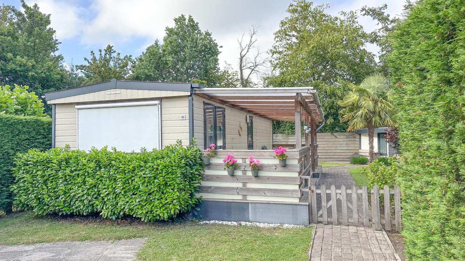 Zen in Zeeland - Exterior in summer
