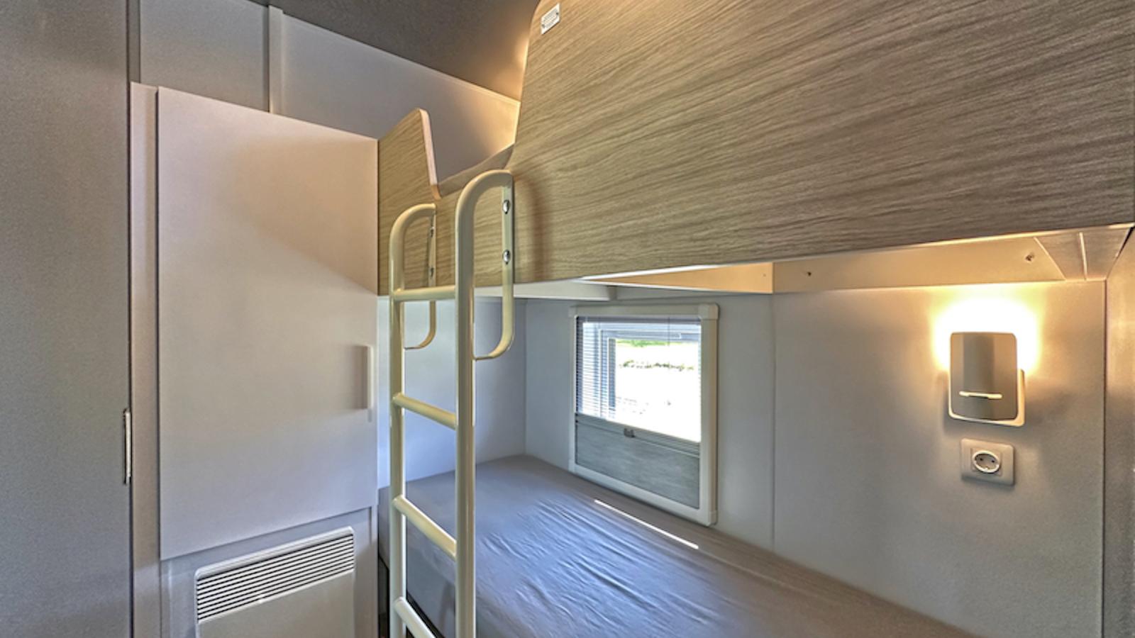 Feriendorf Seeblick - Tiny Chalet Nr 6-Slaapkamer