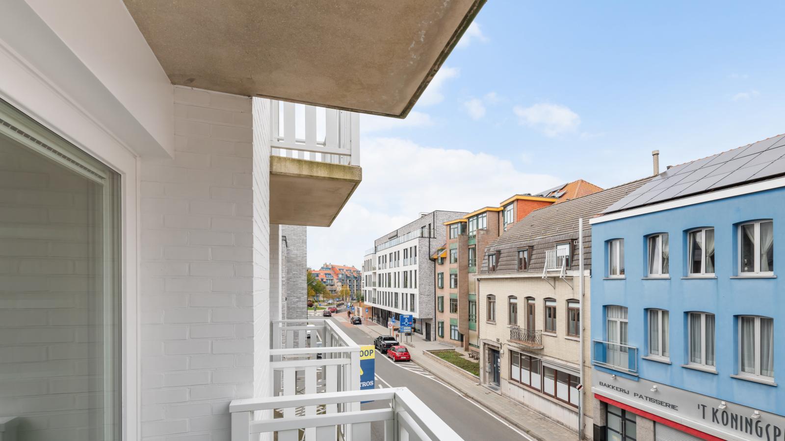 Tranquil à Deux-View in summer