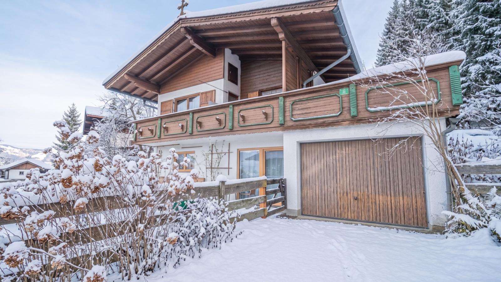 Haus Maria - Exterior in winter