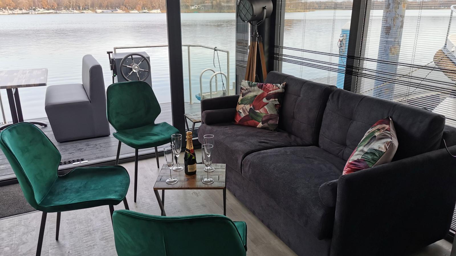 Floating in Limburg - hottub-Salon