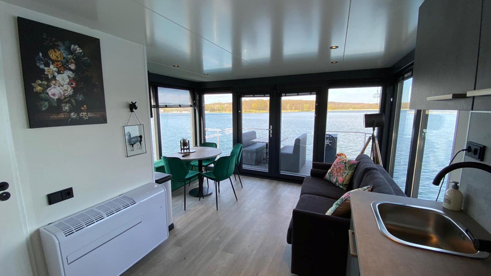 Floating in Limburg - hottub-Salon