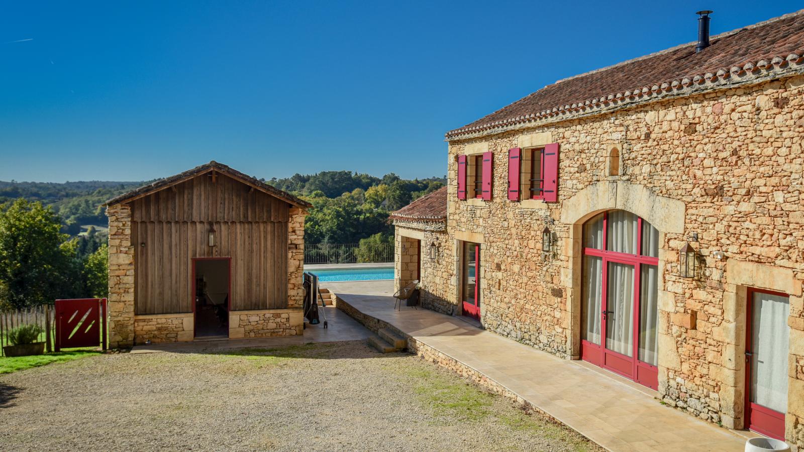 Gite Constantin-Außenbereich Sommer