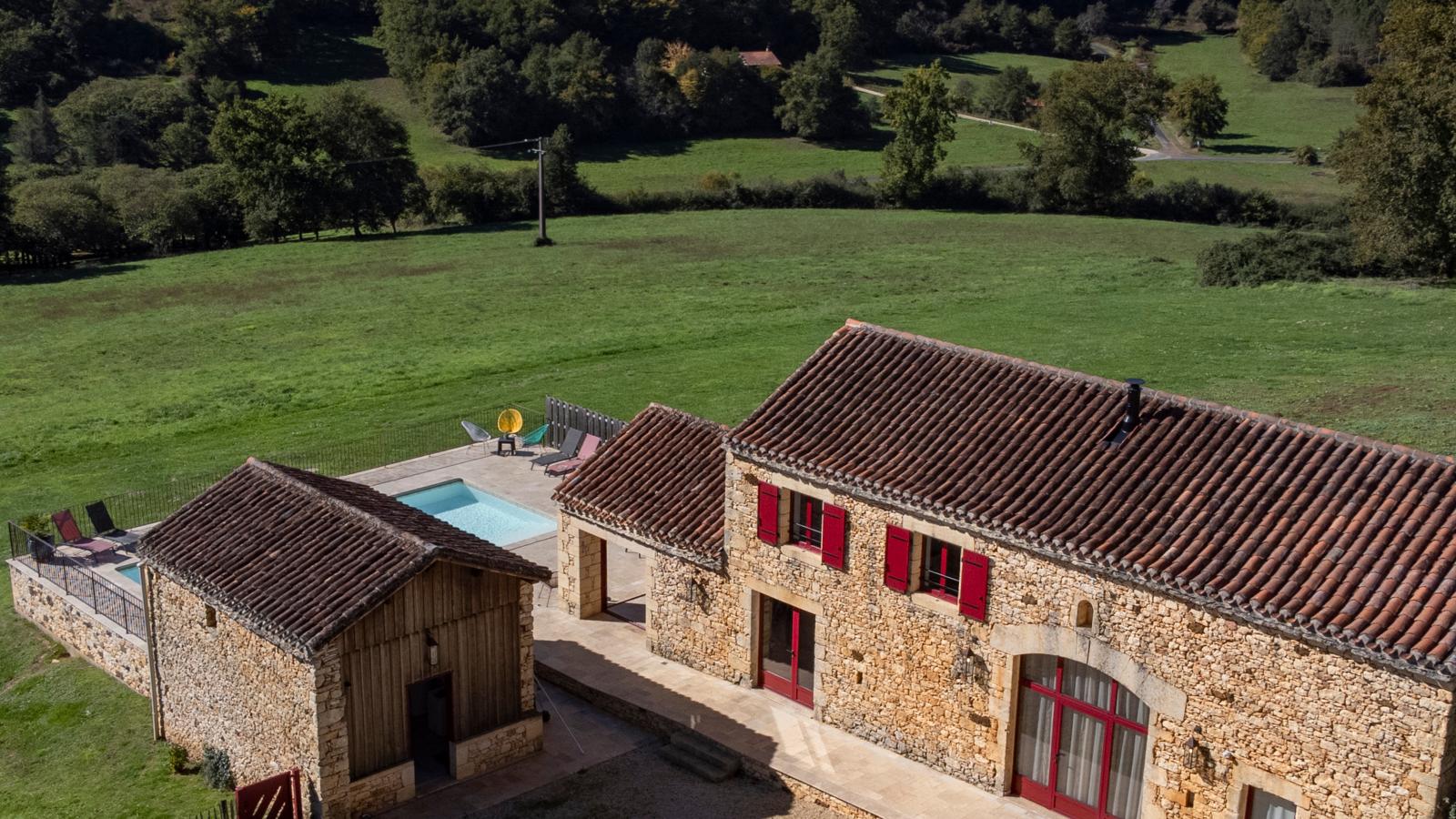 Gite Constantin-Außenbereich Sommer