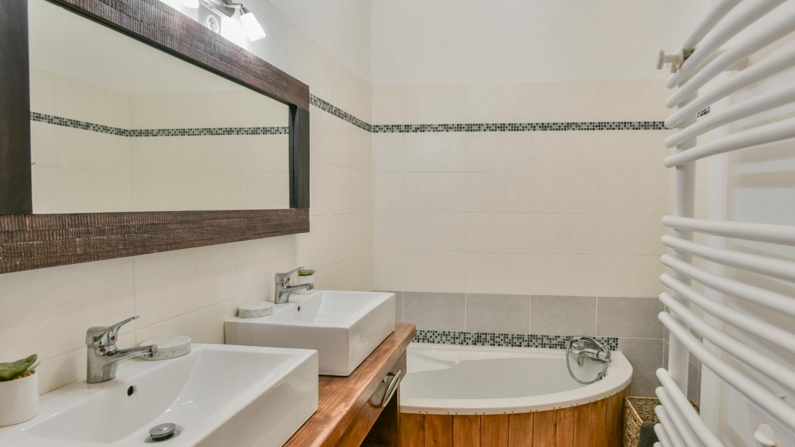 La Roque Haute-Badkamer