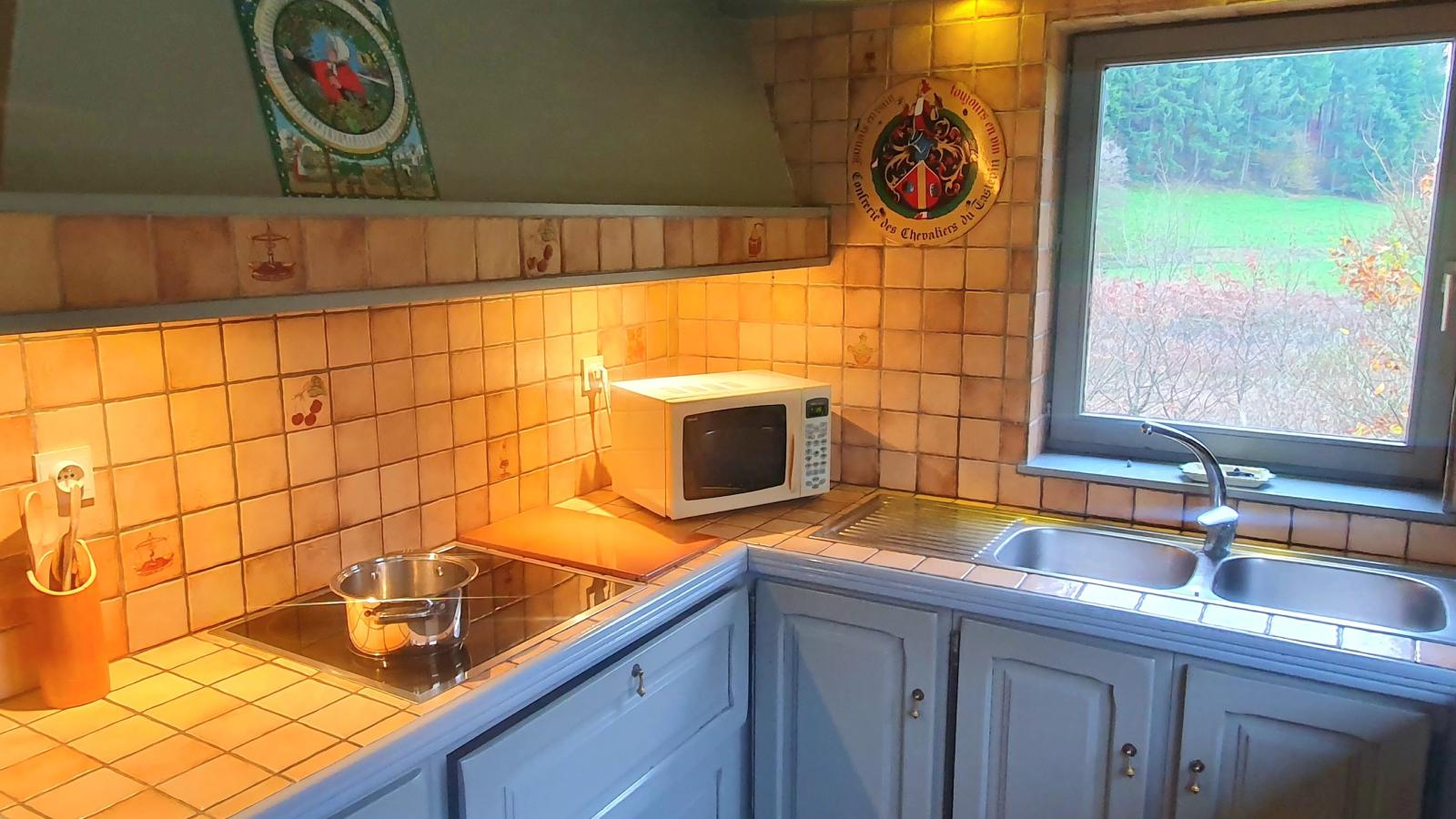 Gite de Montaigle-Kitchen