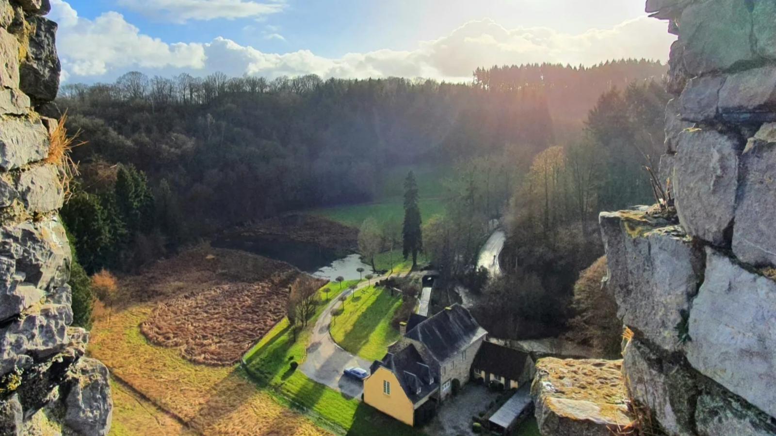 Gite de Montaigle-Areas within 1km in summer