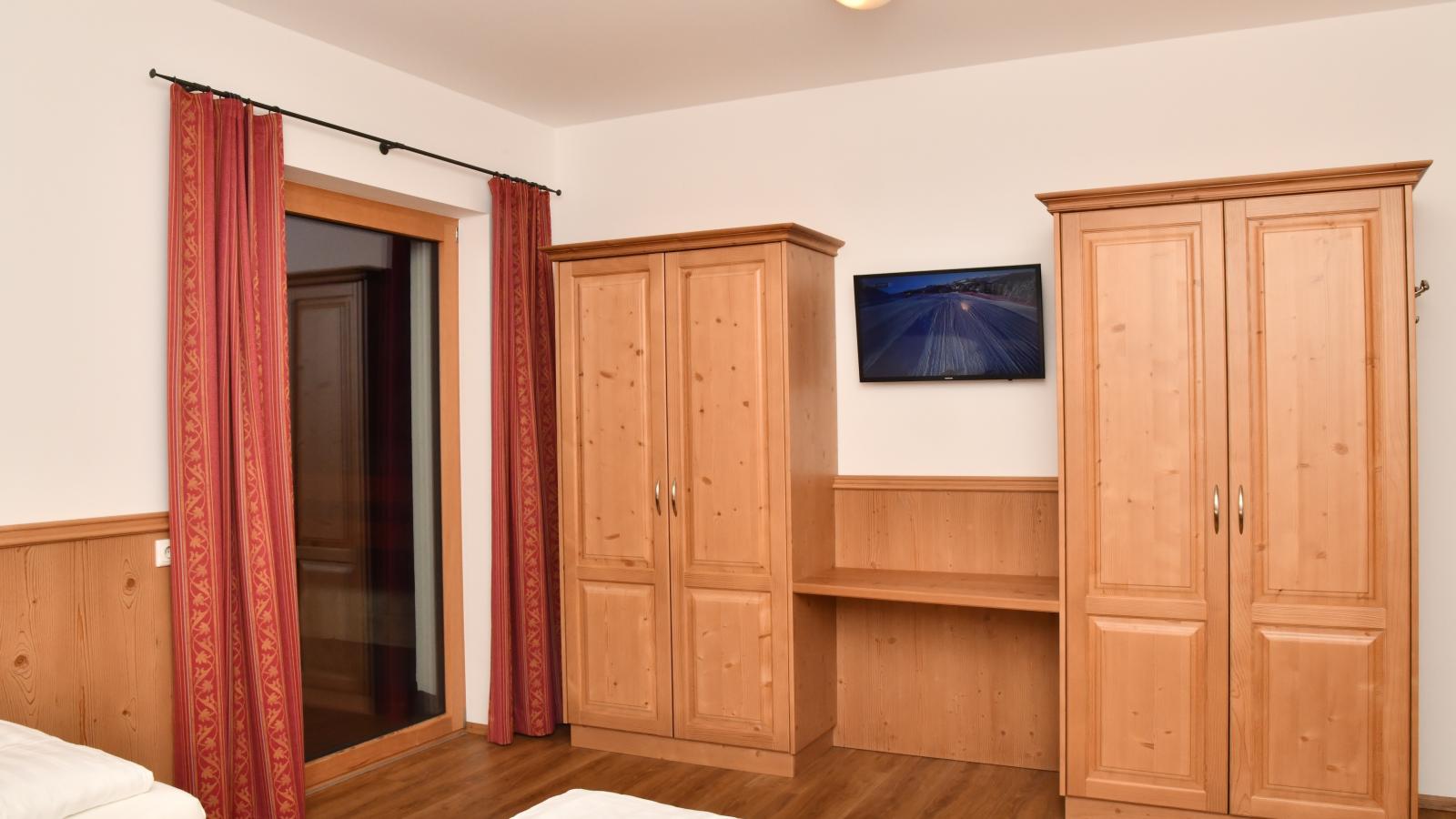 Apartments Next To The Ski Lift Ground Floor 1 - Süd-Schlafzimmer