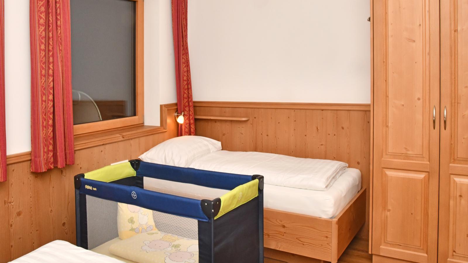 Apartments Next To The Ski Lift Ground Floor 2 - Süd-Schlafzimmer