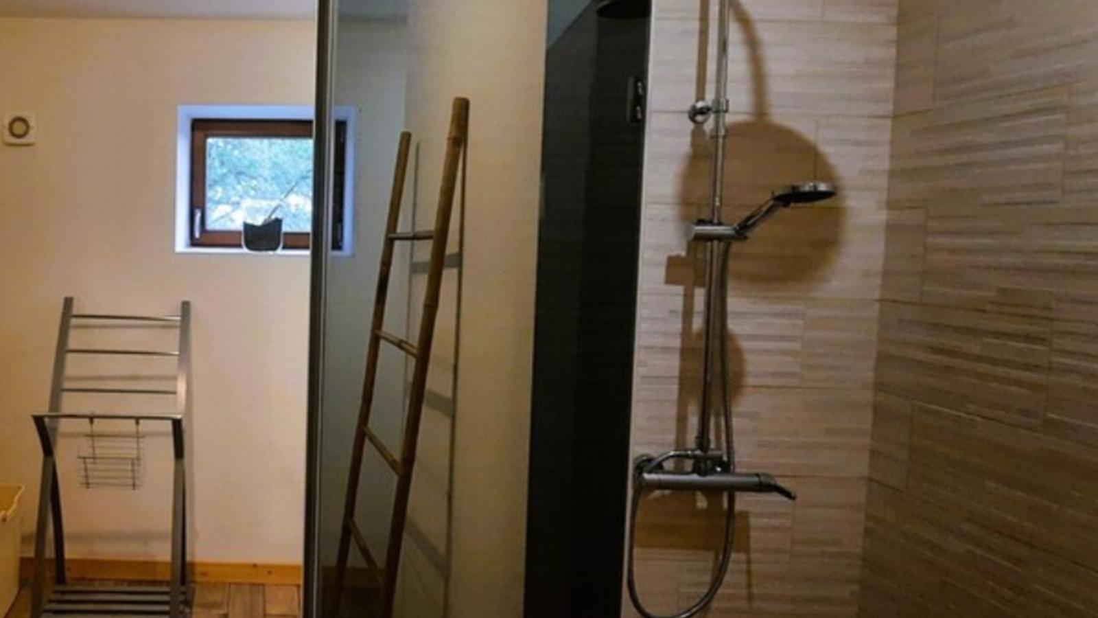 Chez Rambaud-Salle de bain