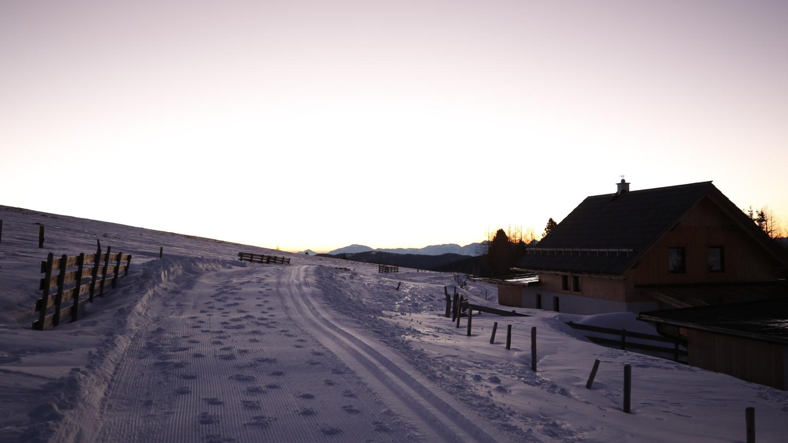 Designchalets Falkertsee-Gebied winter 1km