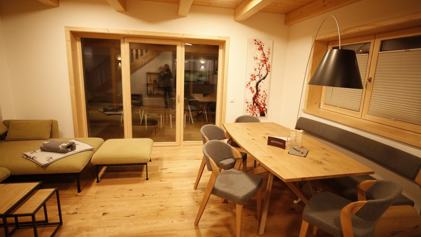 Designchalets Falkertsee-Woonkamer