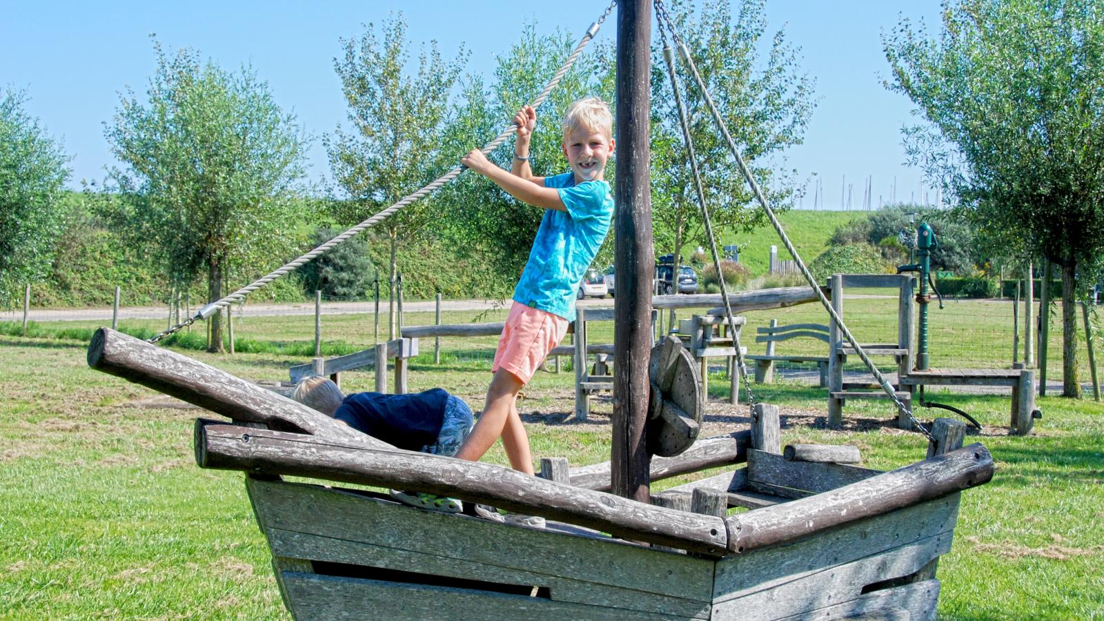 Coast and Calm 63-Park facilities