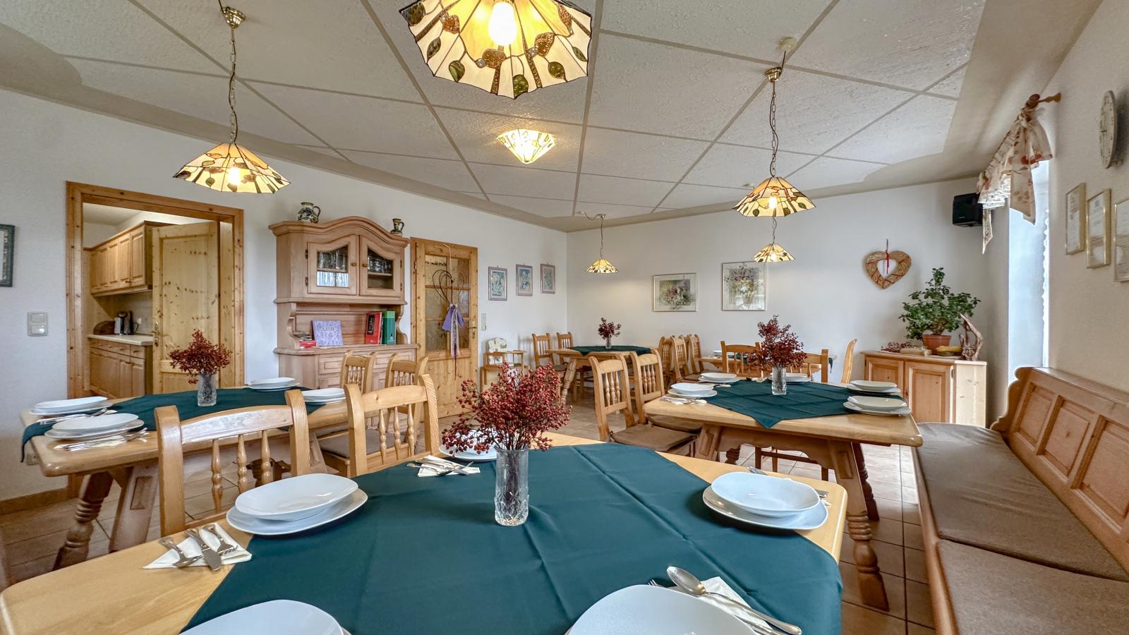 Blumenhof-Dining room