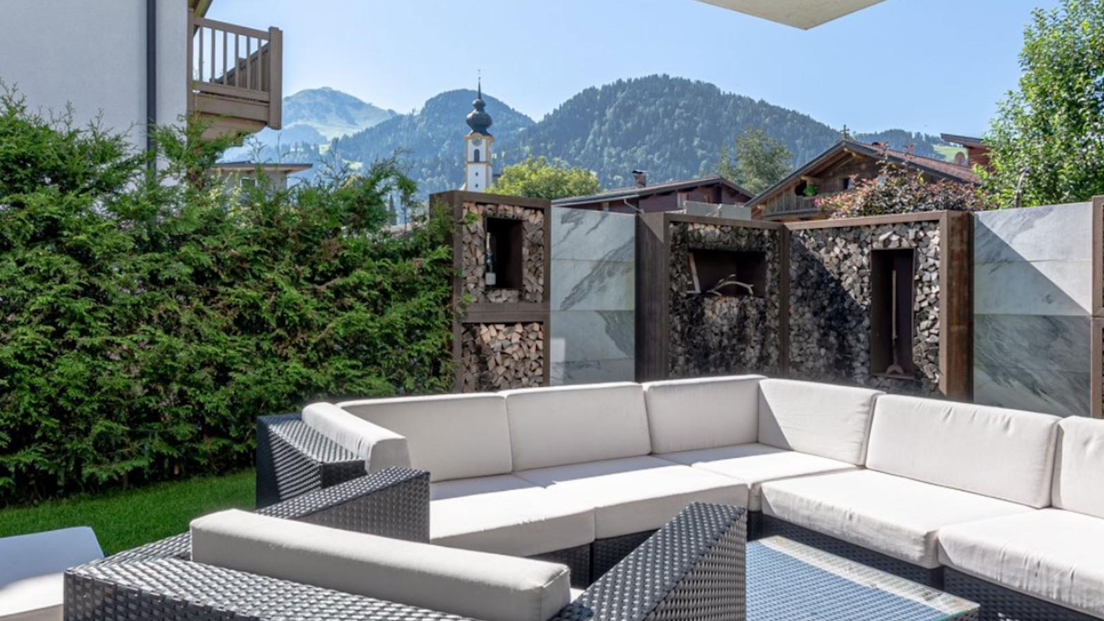 Alpin Chalet ARTE-Tuinen zomer
